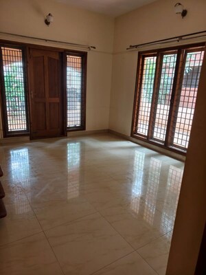 Room in 4 BHK Villa at Ferns Meadows, Hennur Road – for Rent