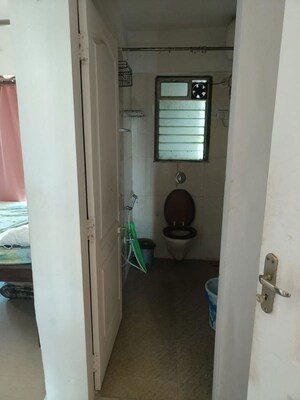 Bathroom in 3 BHK Apartment at Amann Akansha Heights, Worli – for Sale