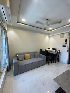 1 BHK +Apartment For Rent in Khar West