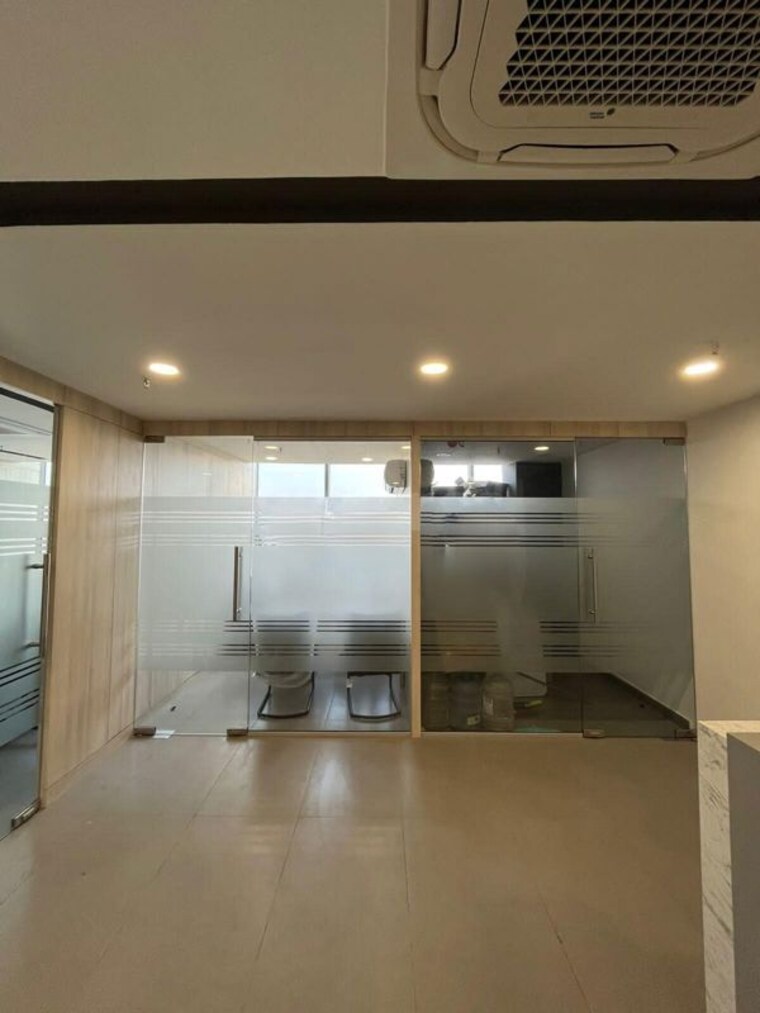 Room, ravindra nagar Commercial Office Space 1600 Sq.Ft. In Ravindra Nagar Indore 10720881