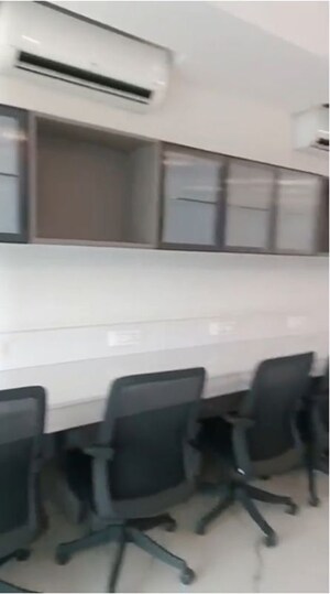  Office Space For Rent in Chembur