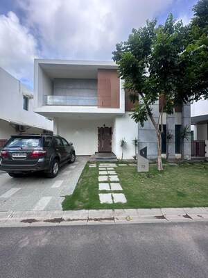  3.5 BHK Apartment at EIPL La Paloma Villas, Mokila – for Rent