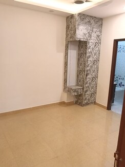 2 BHK Builder Floor For Sale in Vasundhara Sector 11