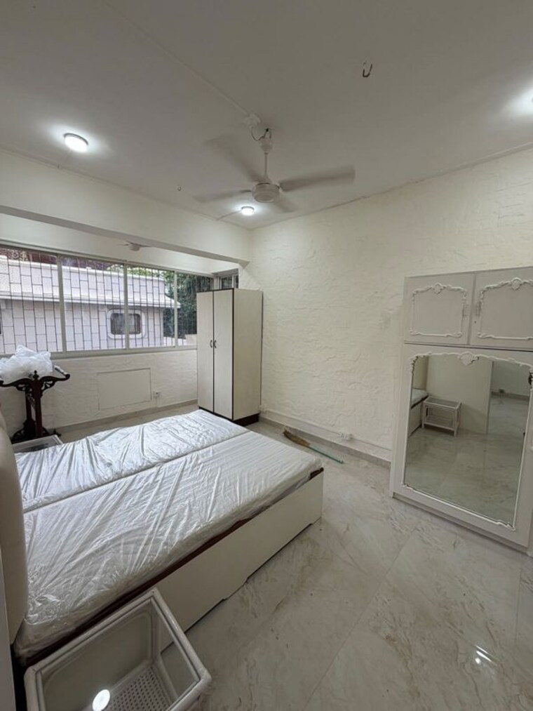 Bedroom, bandra west 1 Bedroom 500 Sq.Ft. Apartment In Bandra West Mumbai 10720967