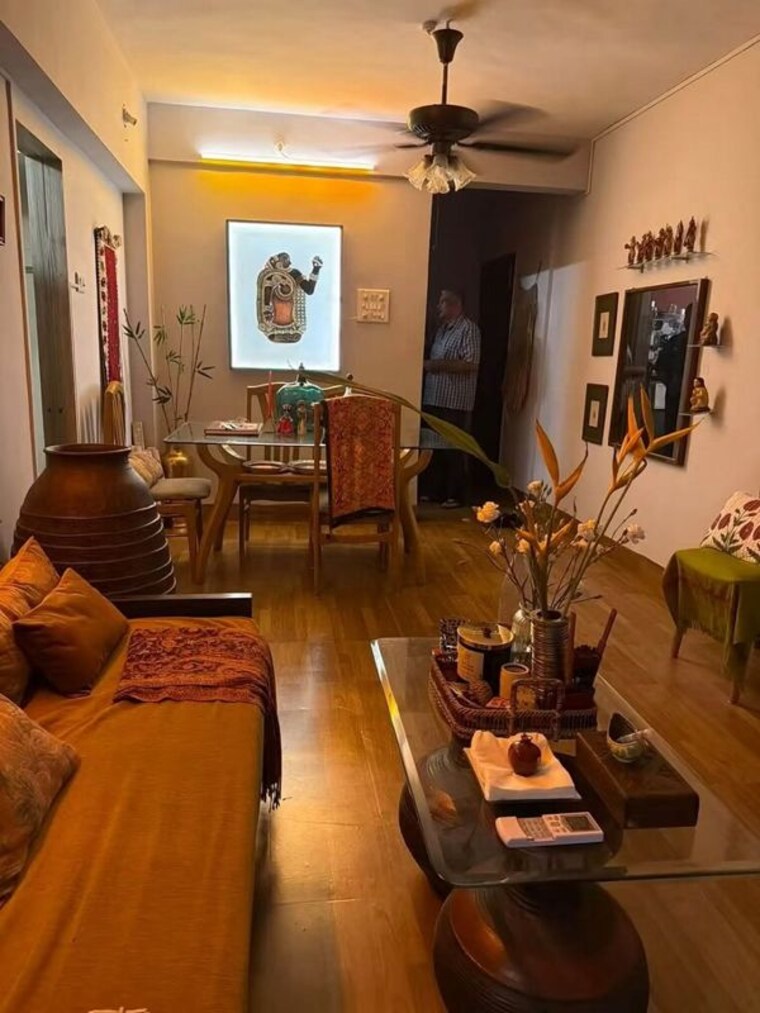 Living Room, bandra west 1 Bedroom 500 Sq.Ft. Apartment In Bandra West Mumbai 10721028