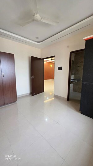 Room in 3 BHK Apartment at Hill Ridge Springs, Gachibowli – for Rent