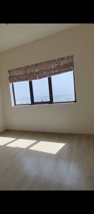 Furnished Amenities in 2 BHK Apartment at Ireo Skyon, Sector 60 – for Rent