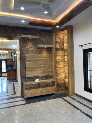 Room in 4 BHK Villa at Adarsh Palm Retreat – for Rent