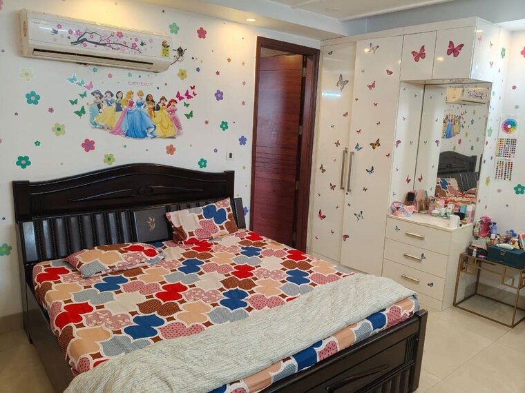 Bedroom, umang-summer-palms 3 Bedroom 1230 Sq.Ft. Apartment In Sector 86 Faridabad 10721072