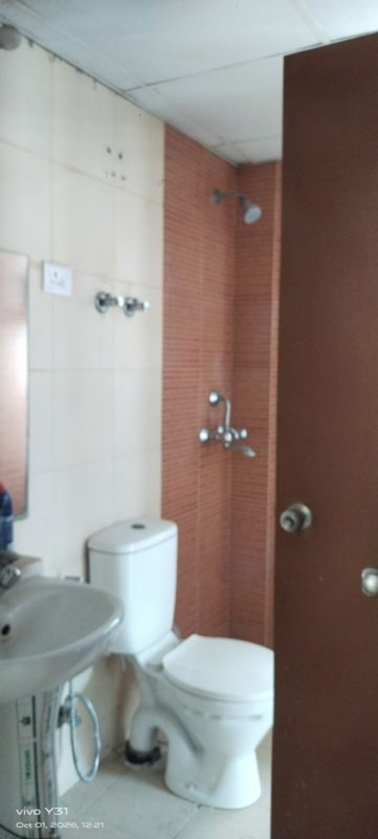 Bathroom, mahagun-my-woods 3 Bedroom 1235 Sq.Ft. Apartment In Sector 16c Greater Noida Greater Noida 10721081