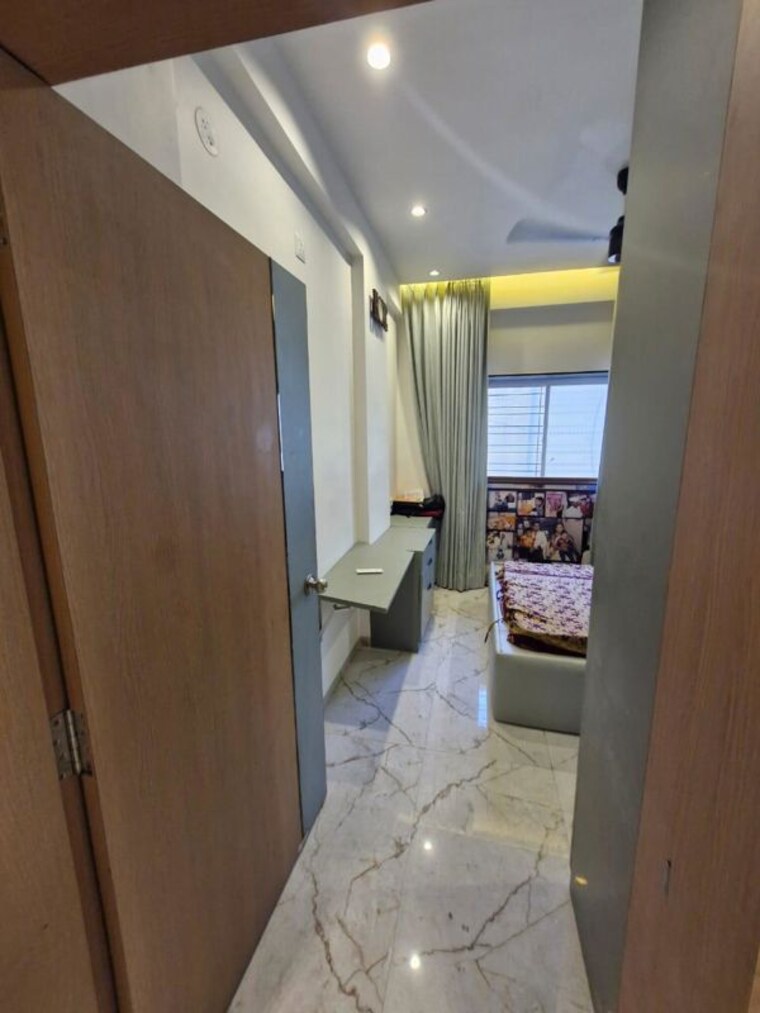 Room, savedi 3 Bedroom 1500 Sq.Ft. Apartment In Savedi Ahmednagar 10721097