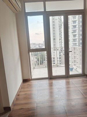 Room in 4 BHK Apartment at Ireo Victory Valley, Sector 67 – for Sale