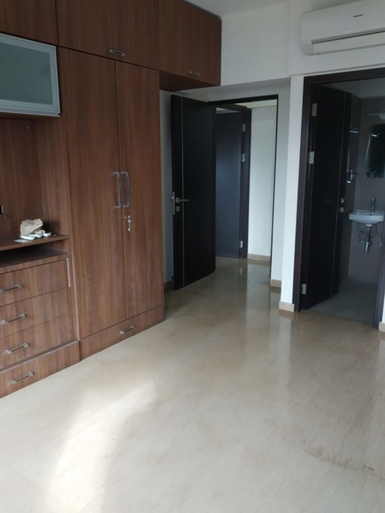 Room, ira-chaya 5 Bedroom 2500 Sq.Ft. Apartment In Khar West Mumbai 10721123