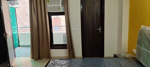 Room in 2 BHK Apartment at Signature Global Prime, Sector 63a – for Rent