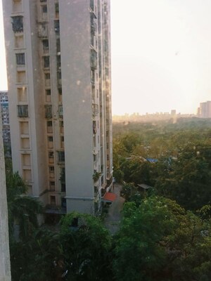 2 BHK Apartment – Exterior View View at Royal Palms, Goregaon East - for Rent
