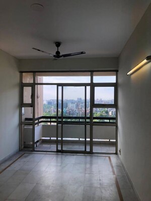 Room in 1 BHK Apartment at Ansal Sushant Estate, Sector 52 – for Rent