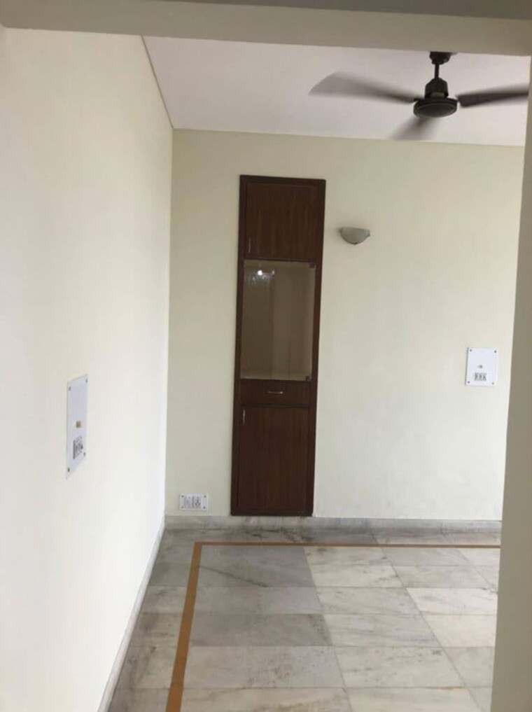 Room, ansal-sushant-estate 1 Bedroom 800 Sq.Ft. Apartment In Sector 52 Gurgaon 10721141