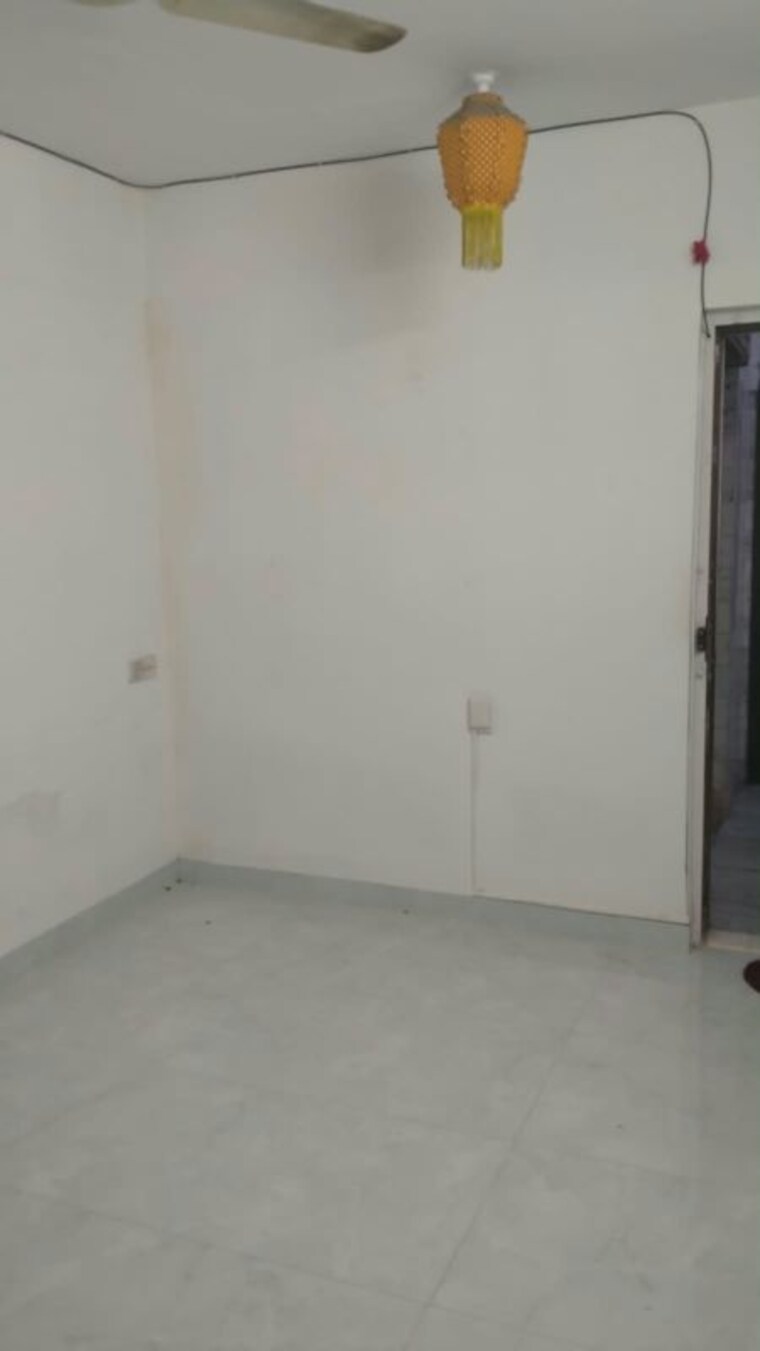 Room, kandivali east 1 Bedroom 435 Sq.Ft. Apartment In Kandivali East Mumbai 10721102