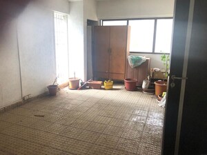 Bedroom in 4 BHK Apartment at Hicons Classic, Khar West – for Rent