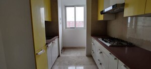 Room in 4 BHK Apartment at Benchmark Solus, Bandra West – for Rent