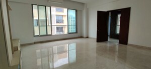 Room in 4 BHK Apartment at Benchmark Solus, Bandra West – for Rent