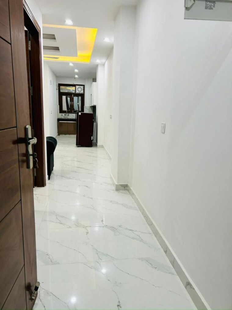 undefined, freedom fighters enclave 2 Bedroom 500 Sq.Ft. Apartment In Freedom Fighters Enclave Delhi 10721188
