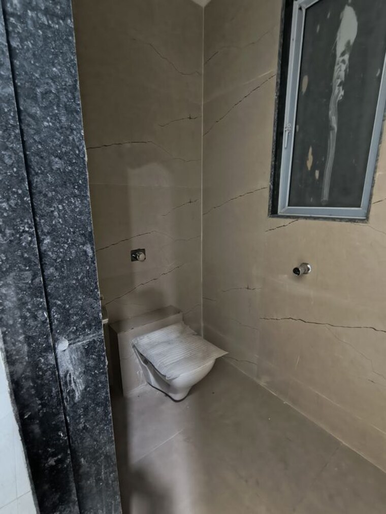 Attached Bathroom, dgs-sheetal-ekta 2 Bedroom 615 Sq.Ft. Apartment In Malad East Mumbai 10721212