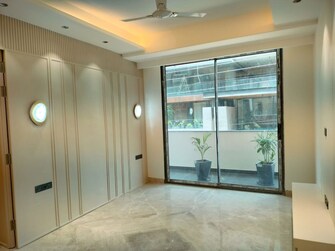 4 BHK +  250 Sq.Yd. Builder Floor in BPTP Astaire Gardens