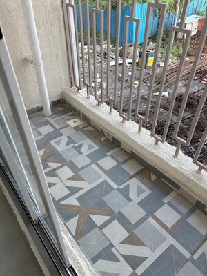 Balcony in 1 BHK Apartment at Kohinoor Majestic, Kalyan West – for Sale