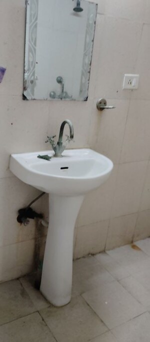 Bathroom in 3 BHK Apartment at Amrapali Silicon City, Sector 76 – for Sale