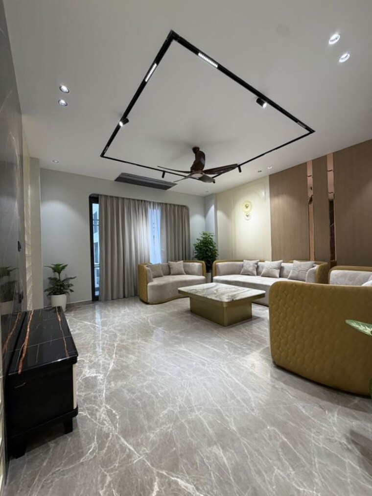 Living Room, south city 2 4 Bedroom 270 Sq.Yd. Builder Floor In South City 2 Gurgaon 10721255