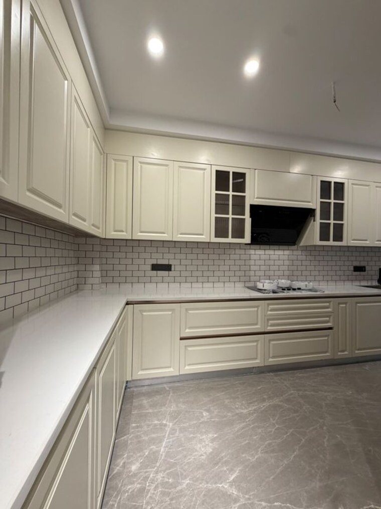 Kitchen, south city 2 4 Bedroom 270 Sq.Yd. Builder Floor In South City 2 Gurgaon 10721255