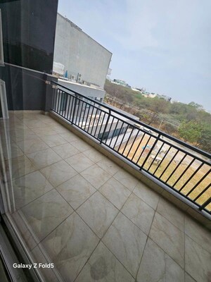 Balcony in 2 BHK Builder Floor at Sector 14 – for Rent