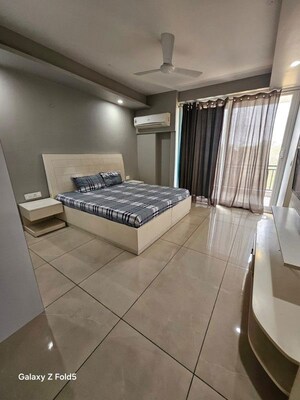 2 BHK Builder Floor For Rent in Sector 14