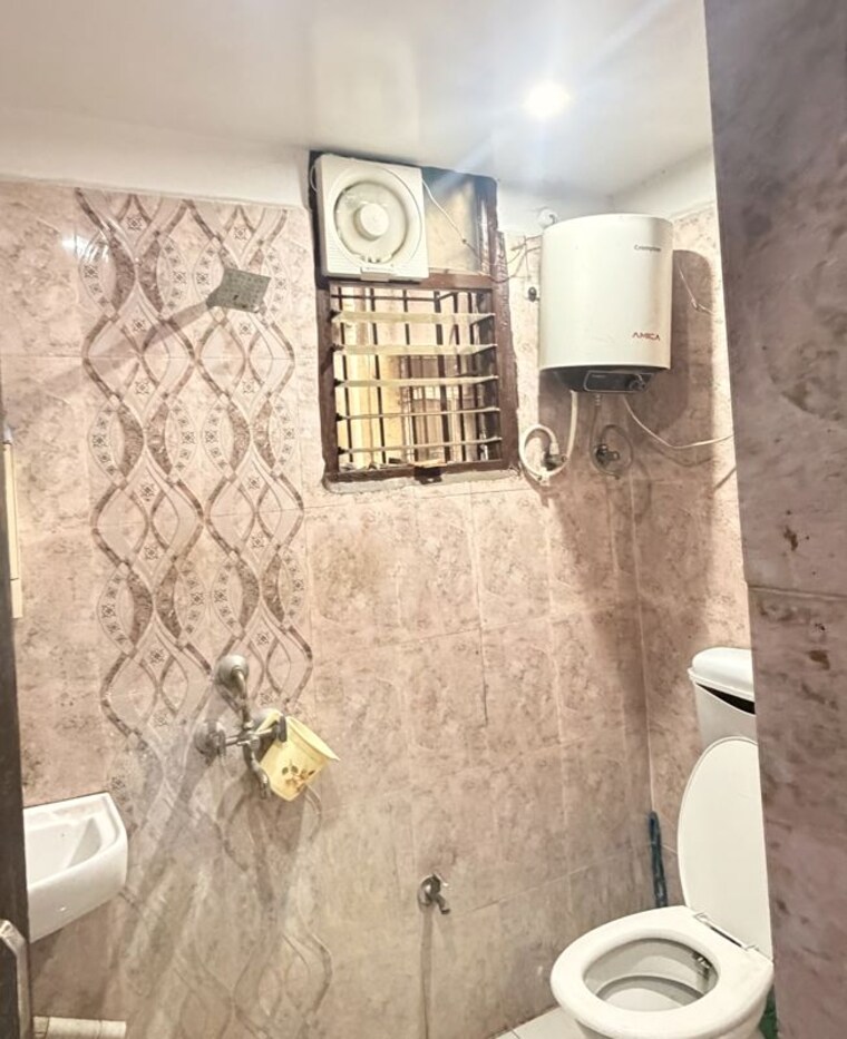 Bathroom, patna gaya road 3 Bedroom 1480 Sq.Ft. Apartment In Patna   Gaya Road Patna 10721258