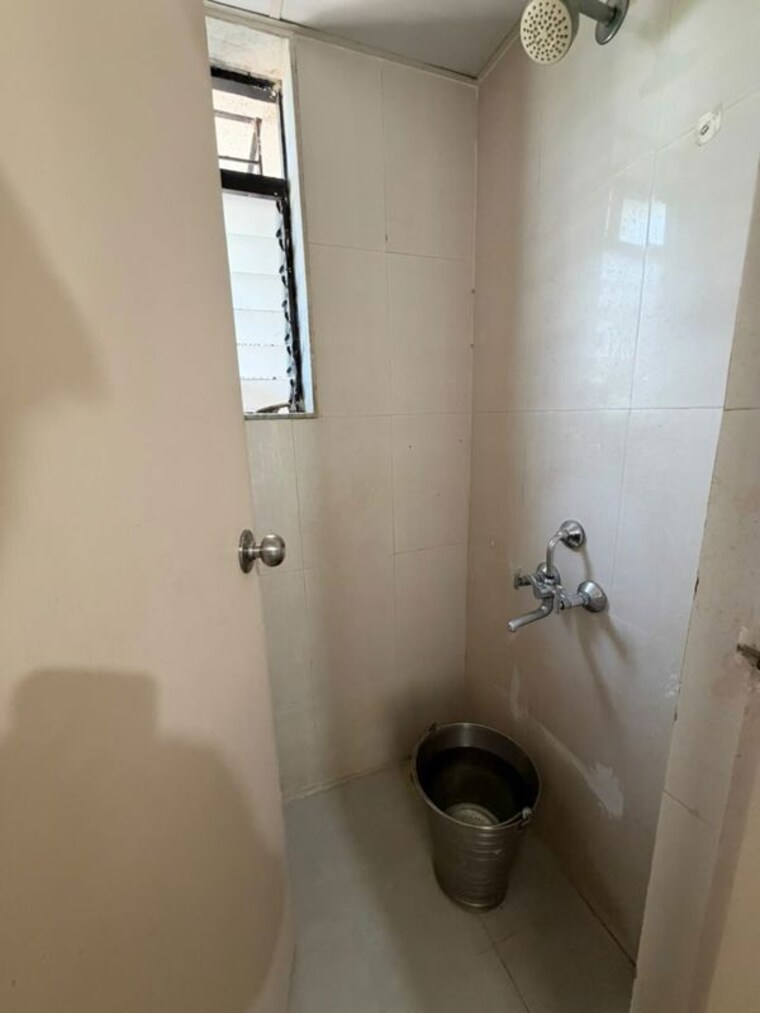 Bathroom, lodha-crown-quality-homes-dombivli 1 Bedroom 322 Sq.Ft. Apartment In Dombivli East Thane 10721286