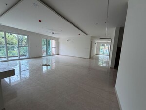Room in 3 BHK Apartment at K Raheja Corp Vivarea, Koramangala – for Rent