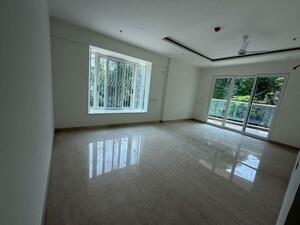 Room in 3 BHK Apartment at K Raheja Corp Vivarea, Koramangala – for Rent