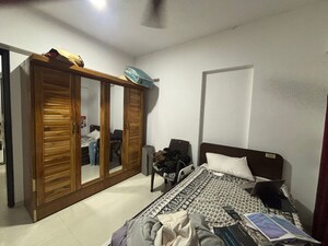 Bedroom in 2 BHK Apartment at Sai Baba Complex Goregaon, Goregaon East – for Rent