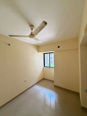 Room in 1 BHK Apartment at Lodha Crown Taloja Quality Homes, Dombivli East – for Rent