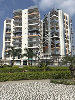 2 BHK Apartment – Exterior View View at Ratan Khand - for Sale