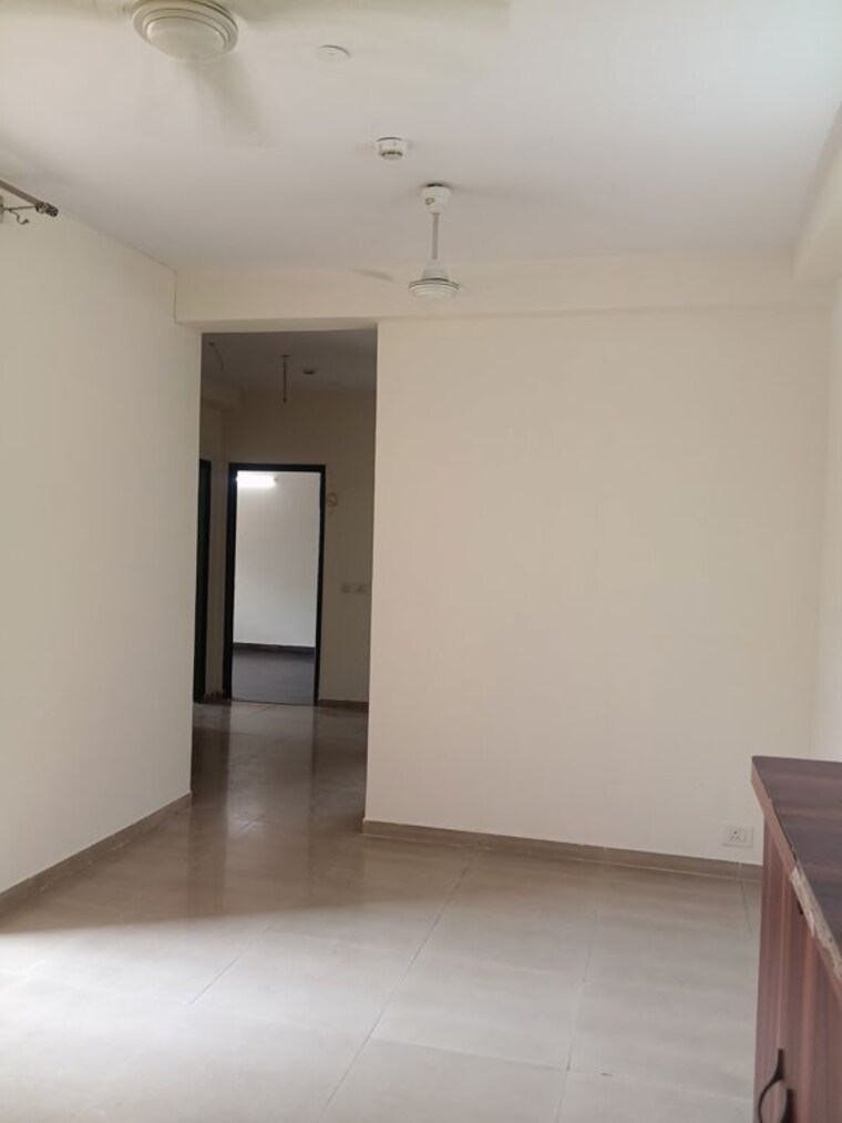 Room, mahagun-my-woods 2.5 Bedroom 1190 Sq.Ft. Apartment In Sector 16c Greater Noida Greater Noida 10705021