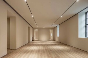  Shop For Rent in Dadar West