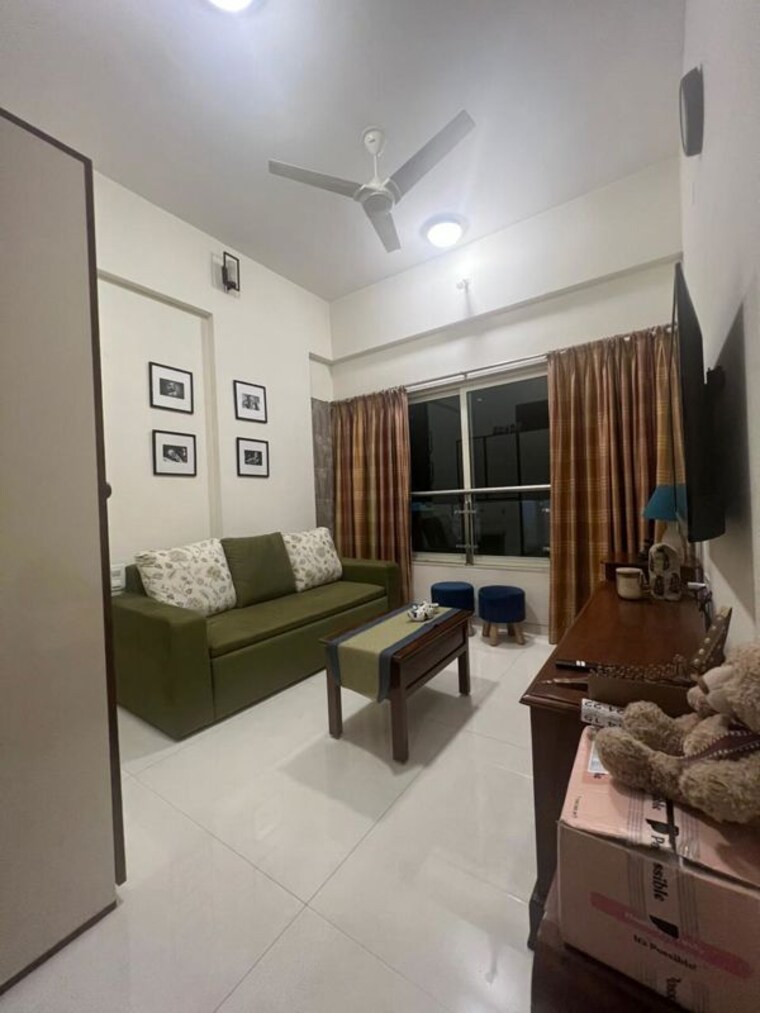 Living Room, parel 3 Bedroom 1090 Sq.Ft. Apartment In Parel Mumbai 10721353