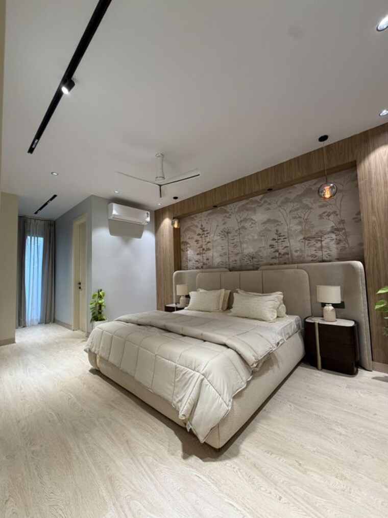 Bedroom, anant-raj-ashok-estate 4 Bedroom 285 Sq.Yd. Builder Floor In Sector 63a Gurgaon 10721346