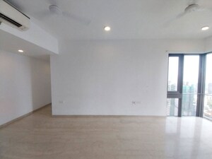 Room in 2 BHK Apartment at Lodha The Park, Worli – for Sale