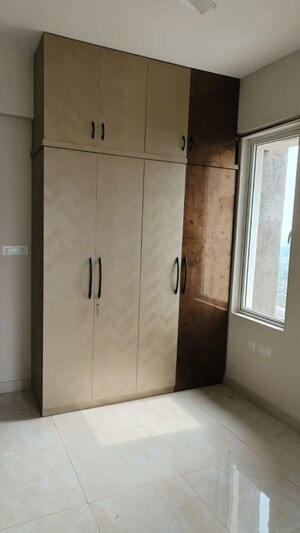 Room in 3 BHK Apartment at Phulnakhara – for Rent