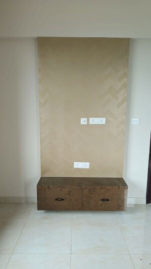 Room in 3 BHK Apartment at Phulnakhara – for Rent
