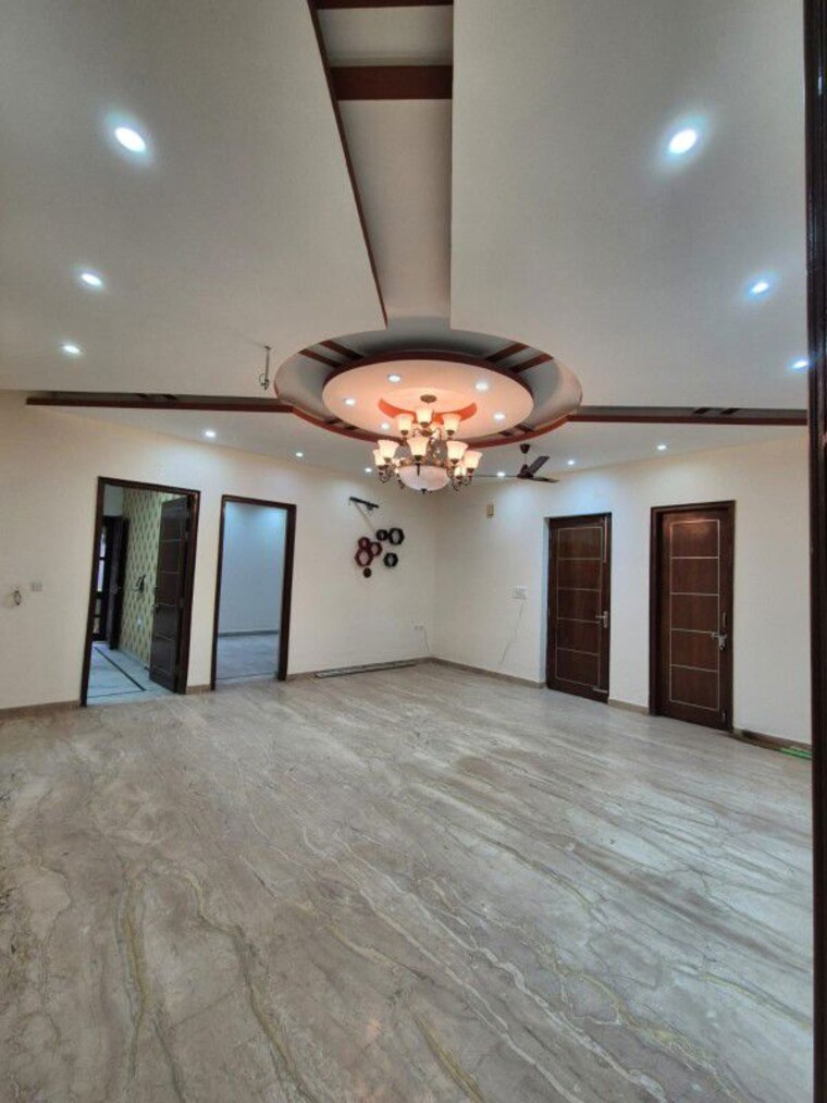Room, sector 14 2 Bedroom 1222 Sq.Ft. Builder Floor In Sector 14 Gurgaon 10721372