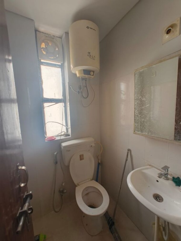 Bathroom, adani-aangan 1 Bedroom 412 Sq.Ft. Apartment In Sector 89a Gurgaon 10721402